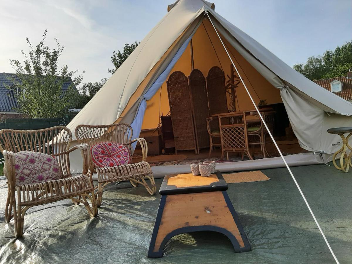Glamping De Vrije Wind, Tentverhuur Houwerzijl Bagian luar foto