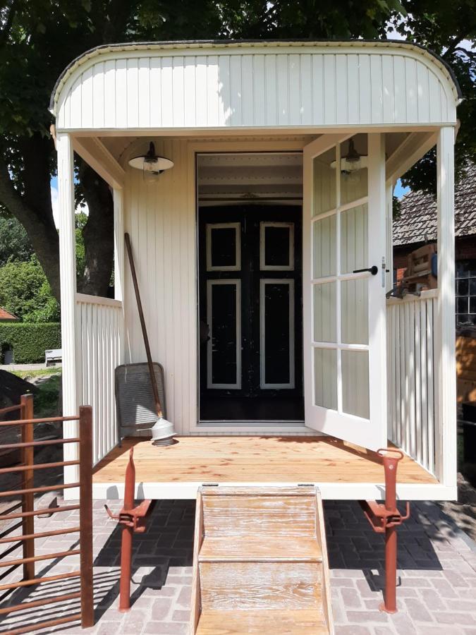Glamping De Vrije Wind, Tentverhuur Houwerzijl Bagian luar foto