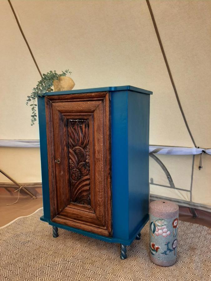 Glamping De Vrije Wind, Tentverhuur Houwerzijl Bagian luar foto
