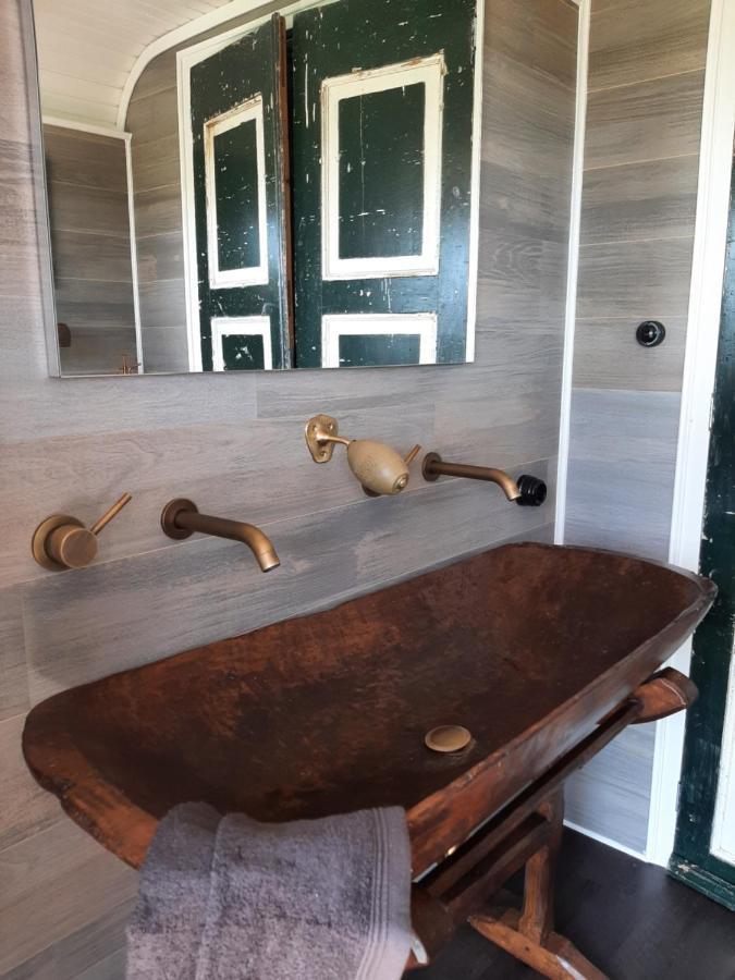 Glamping De Vrije Wind, Tentverhuur Houwerzijl Bagian luar foto